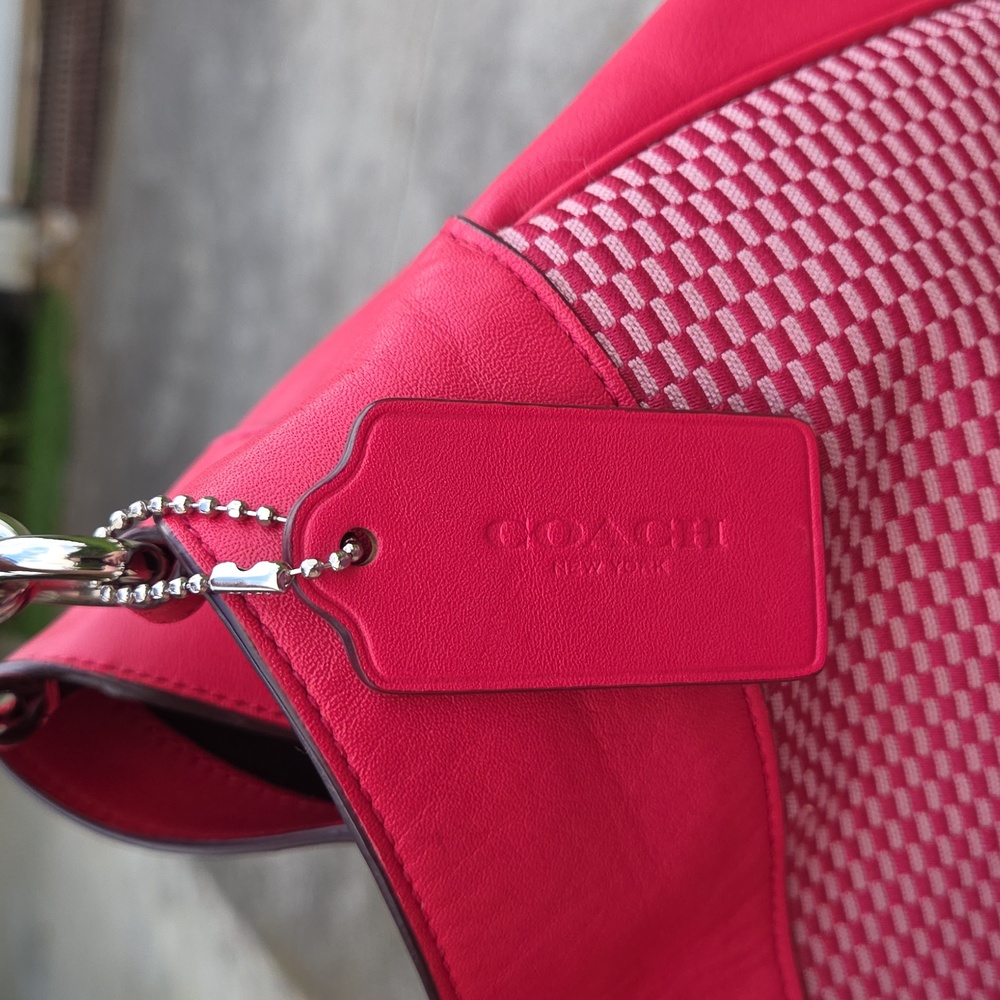 Coach Lexi Red Leather & Jacquard Fabric Shoulder Bag F57540 $498 Retail EUC - Picture 8 of 16